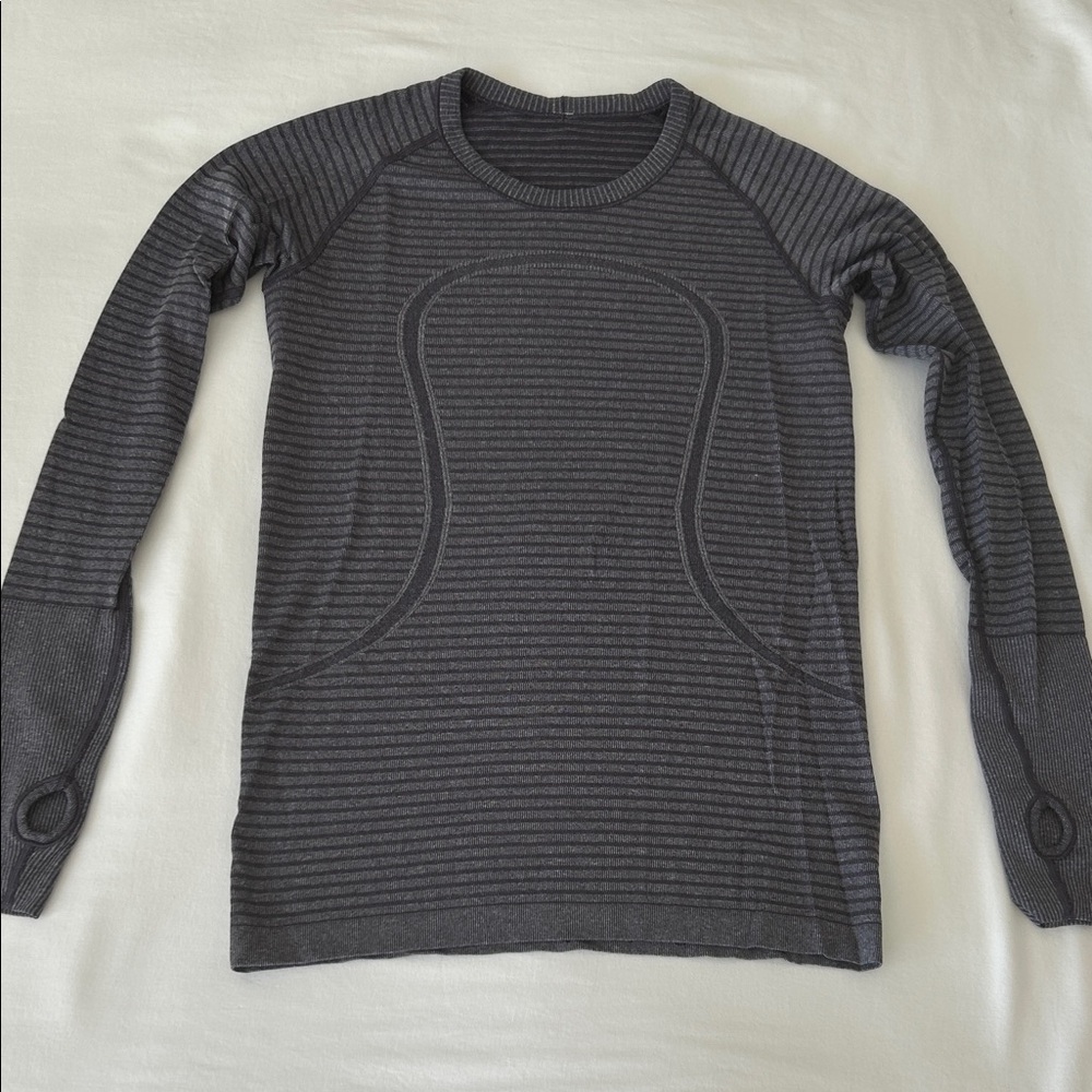lululemon athletica Gray Long Sleeve Top